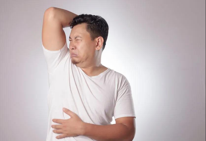 南京肤康皮肤医院腋臭患者表现的症状有哪些